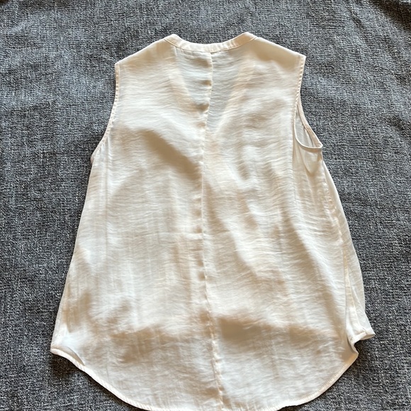 Banana Republic top - Picture 3 of 5